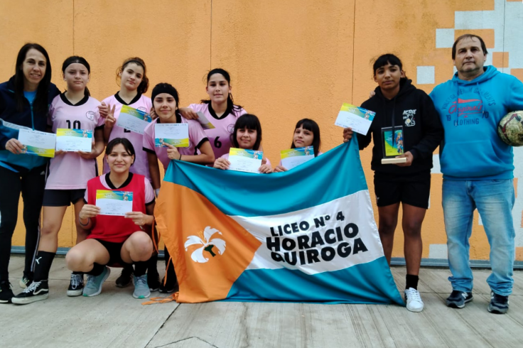 El equipo de futbol Femenino coordinado por los Prof. Valeria Balbi y José Camacho, clasificó como campeón regional y clasificó para el campeonato nacional que se disputará en Montevideo.