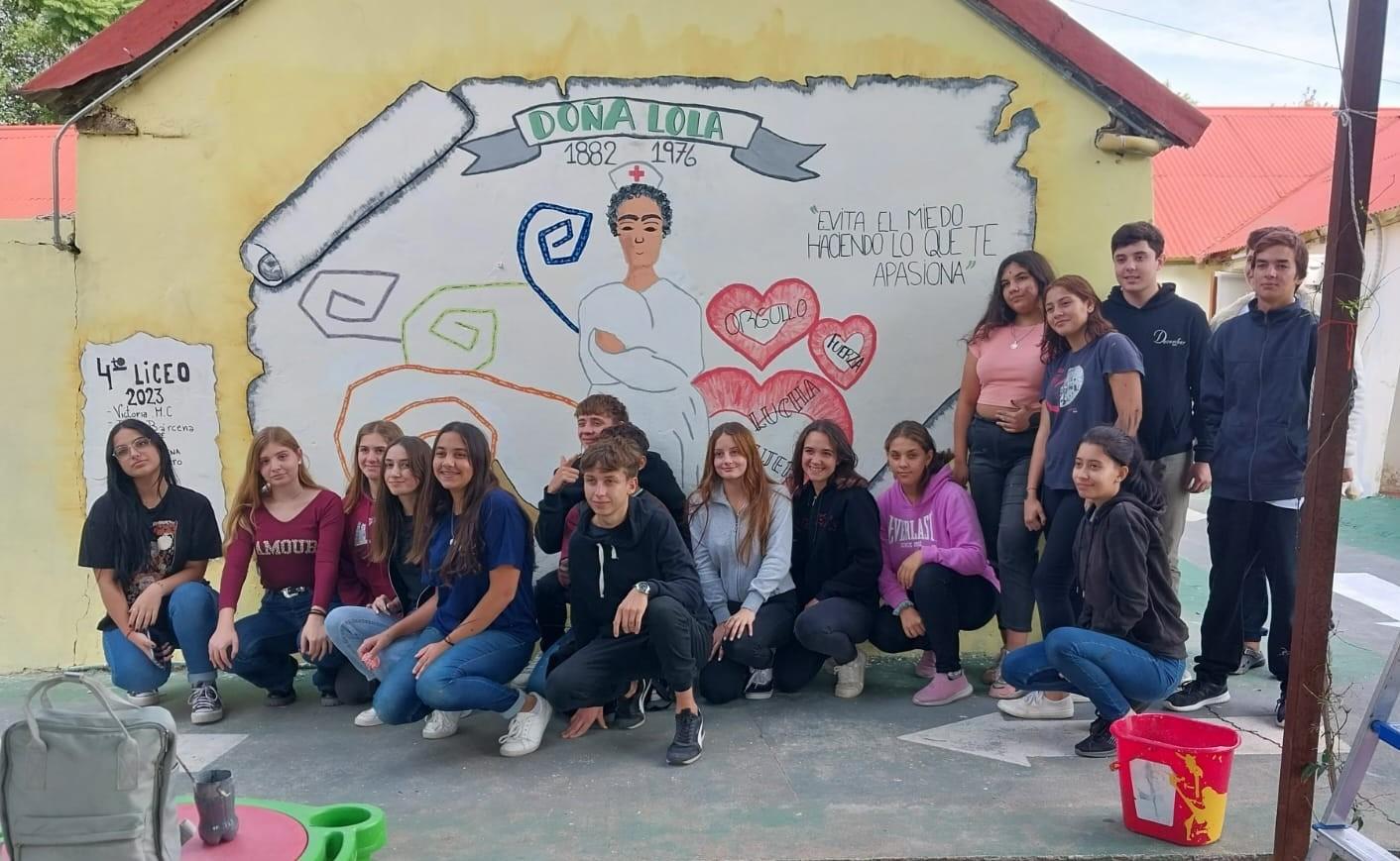estudiantes Liceo Rural de Conchillas