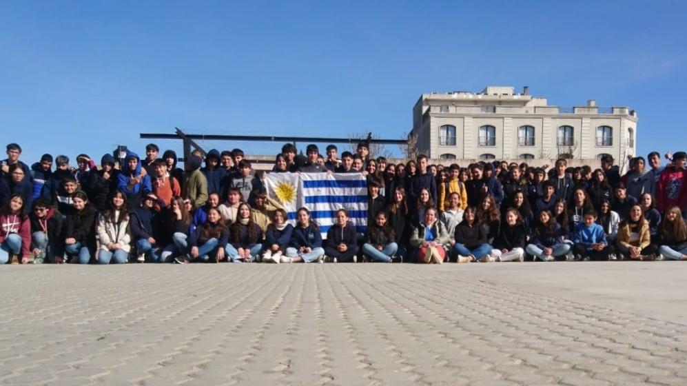 estudiantes de liceo de flores