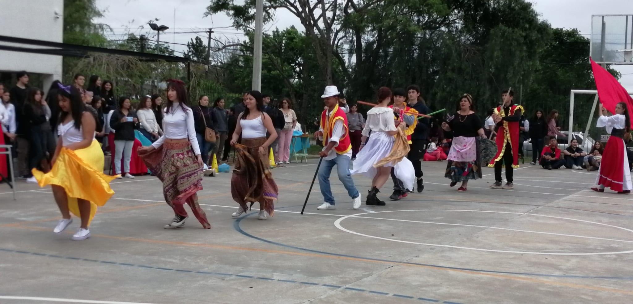  tradición carnavalezca Comparza