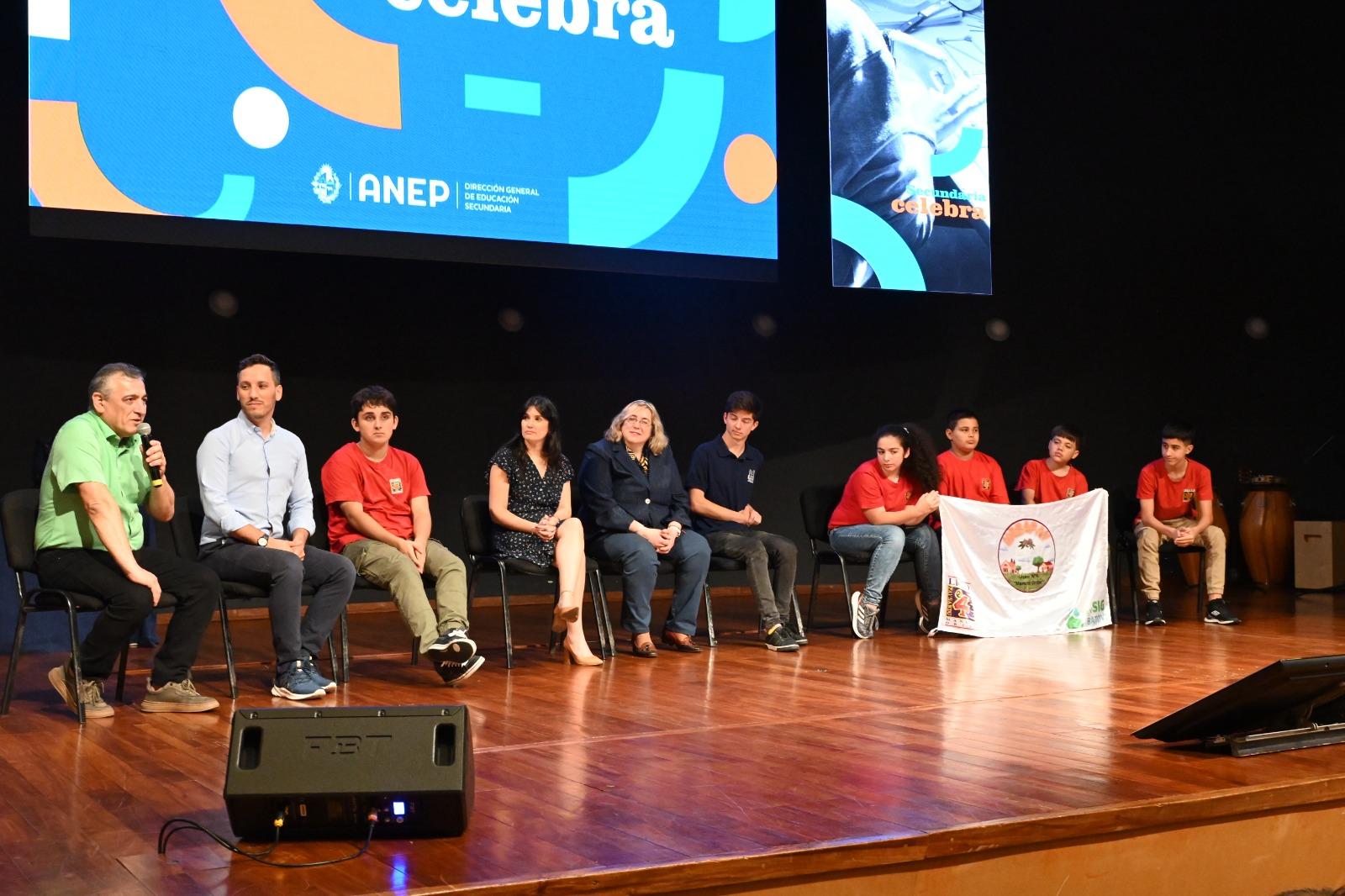 charla