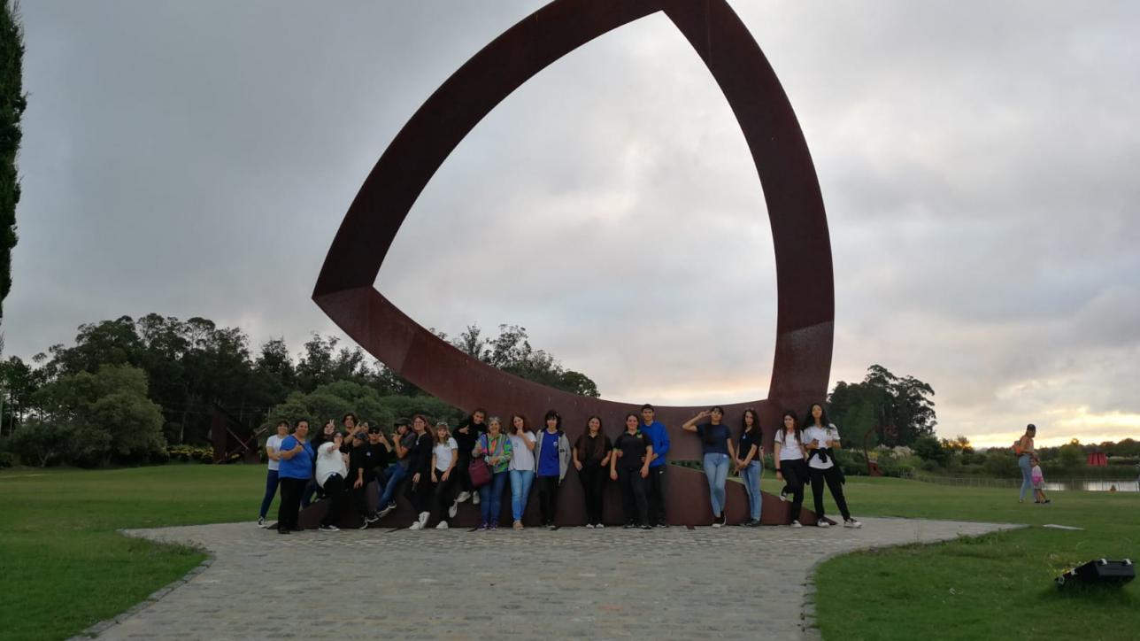 escultura estudiantes